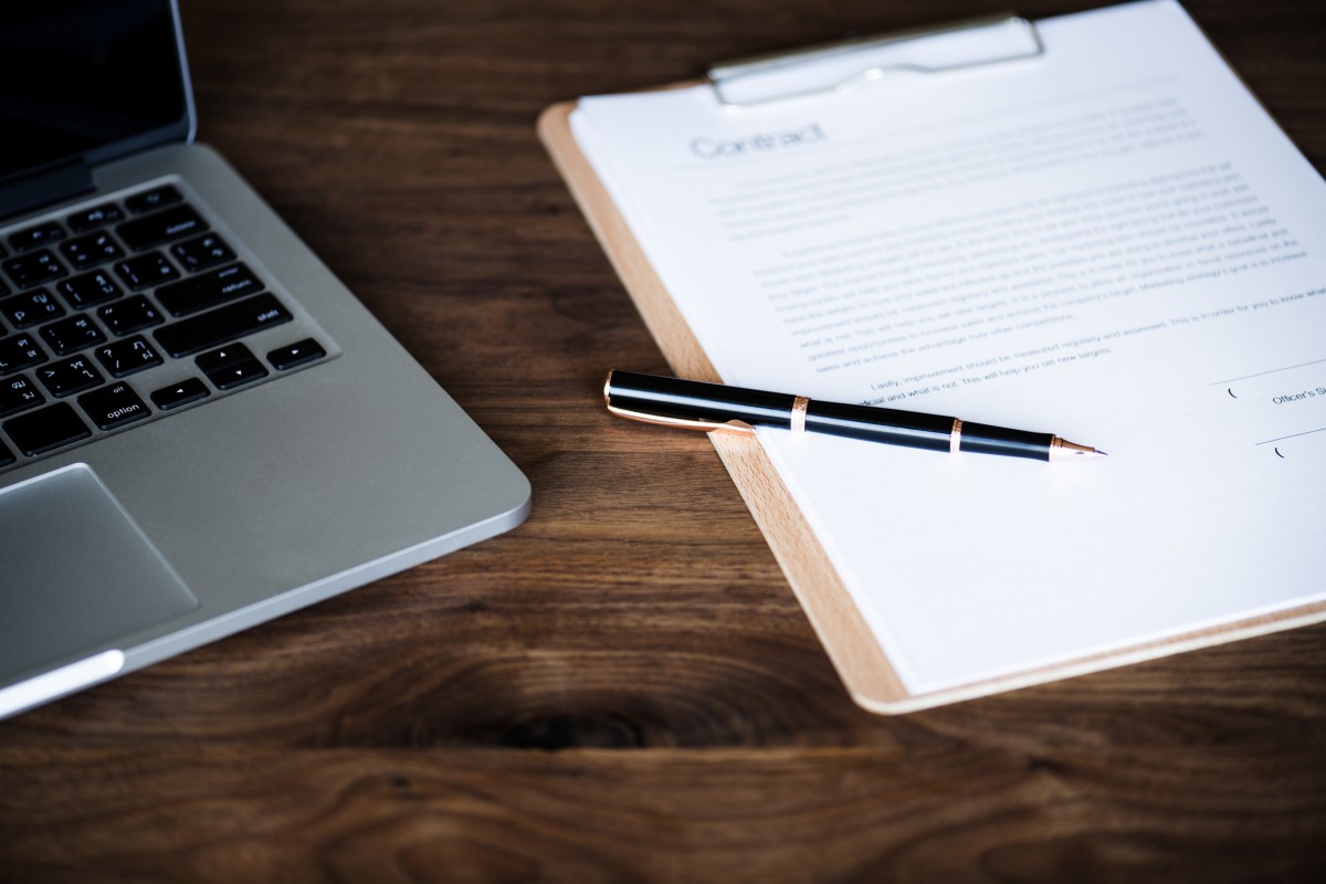 Contrat de travail : attention aux clauses « trop souples » prévues par lemployeur